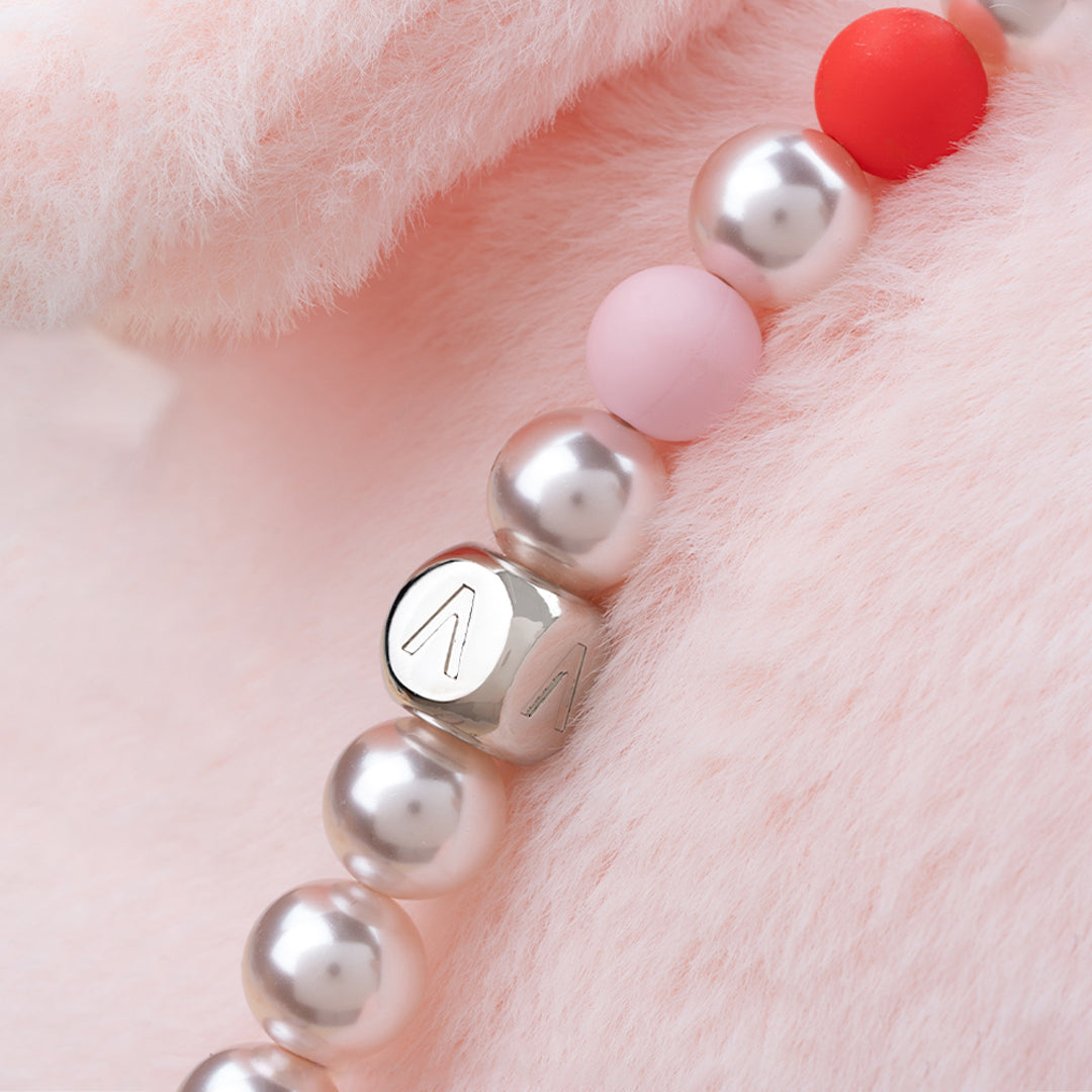 Lulu the Piggy Lanyard by Casebang