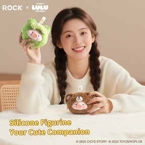 LuLu the Piggy Animal Party Earphone Purse